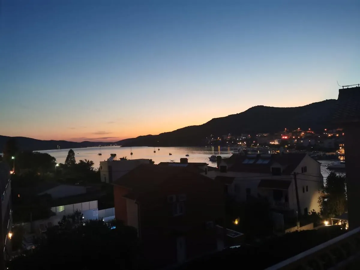 Jbl Apartment Seget Vranjica